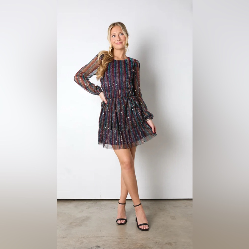⭐️Vestique Diamonds In My Eyes Metallic Star Dress – Medium – Sold Out